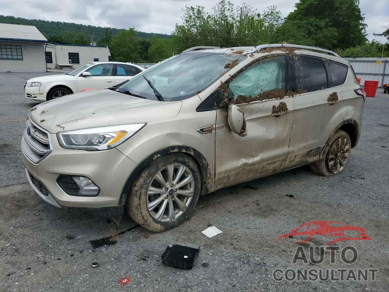 FORD ESCAPE 2017 - 1FMCU9JD0HUC17975