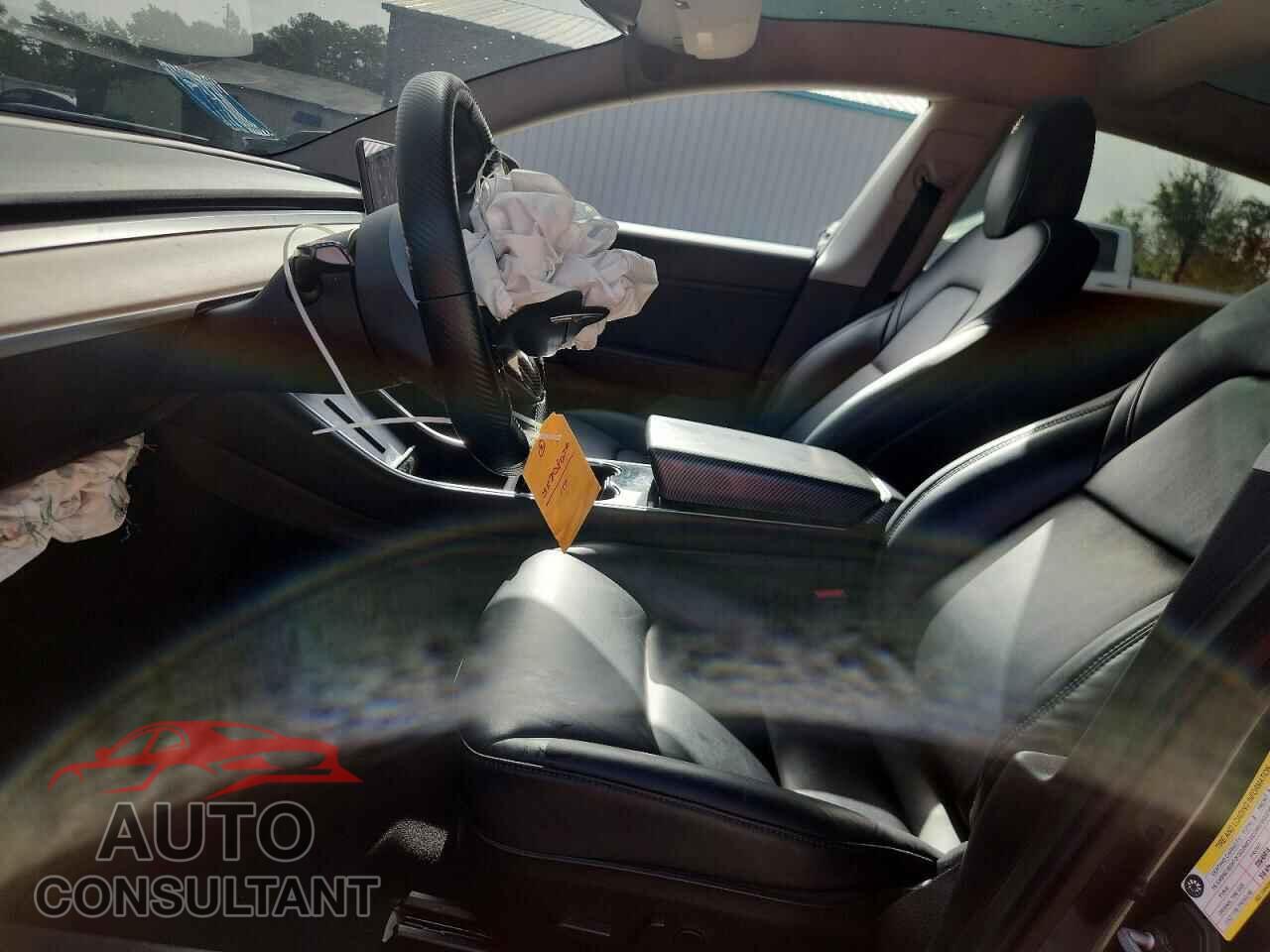 TESLA MODEL 3 2019 - 5YJ3E1EA2KF464191