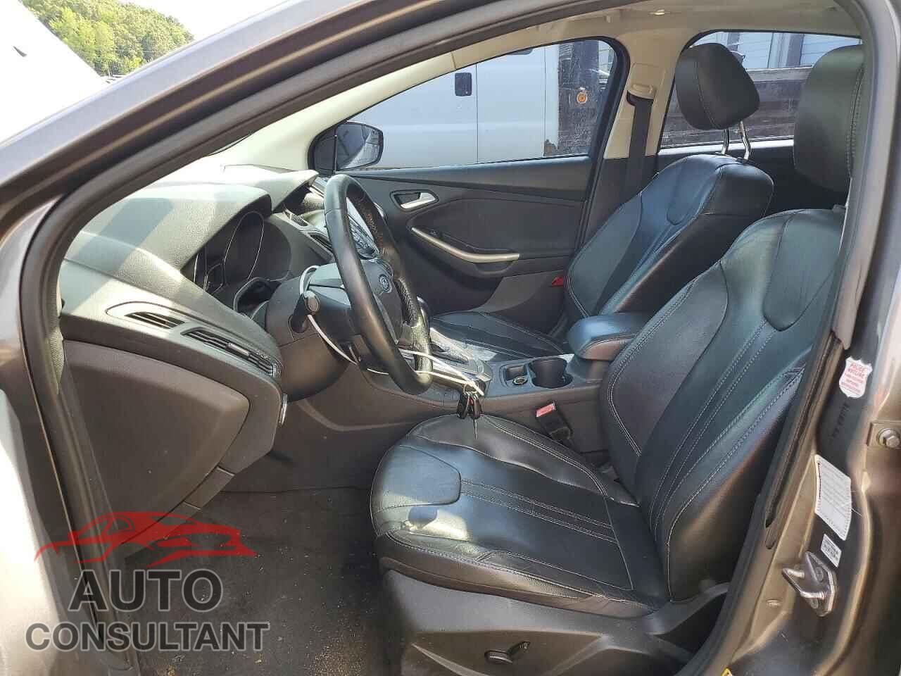 FORD FOCUS 2012 - 1FAHP3M26CL339060