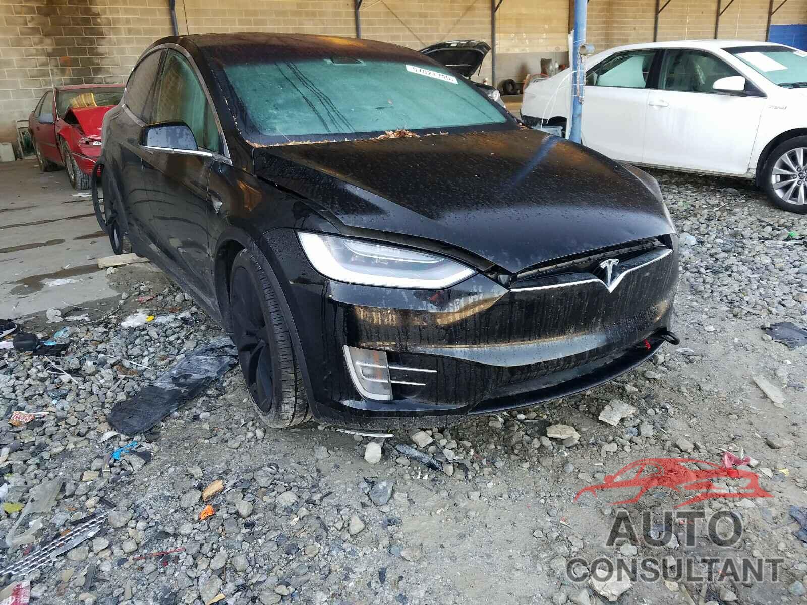 TESLA MODEL X 2020 - 5YJXCBE27LF238025