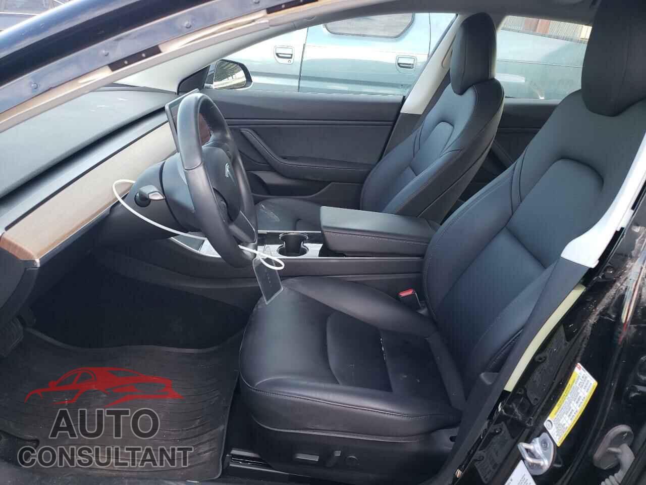 TESLA MODEL 3 2019 - 5YJ3E1EA3KF296867