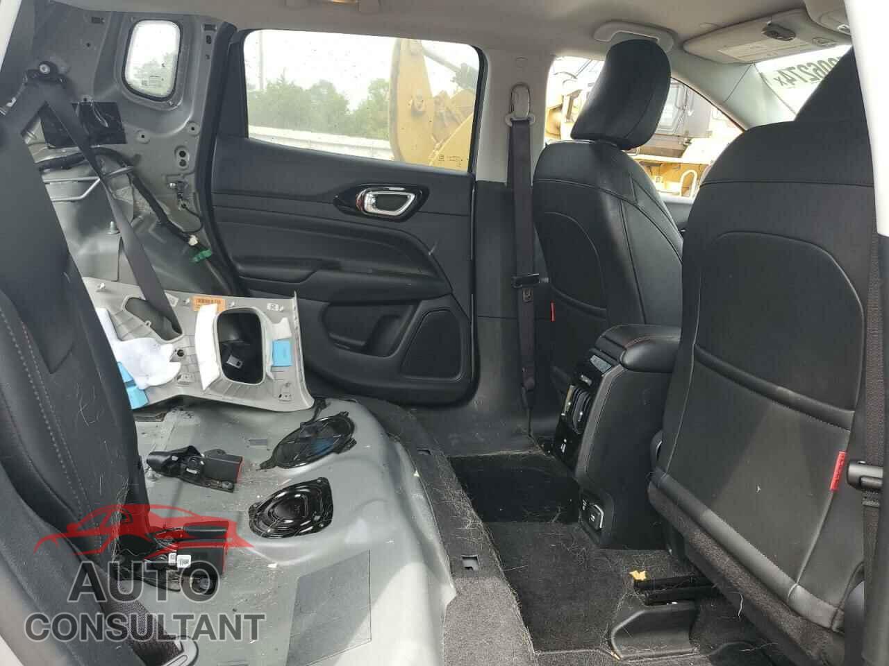 JEEP COMPASS 2022 - 3C4NJDDB7NT107014