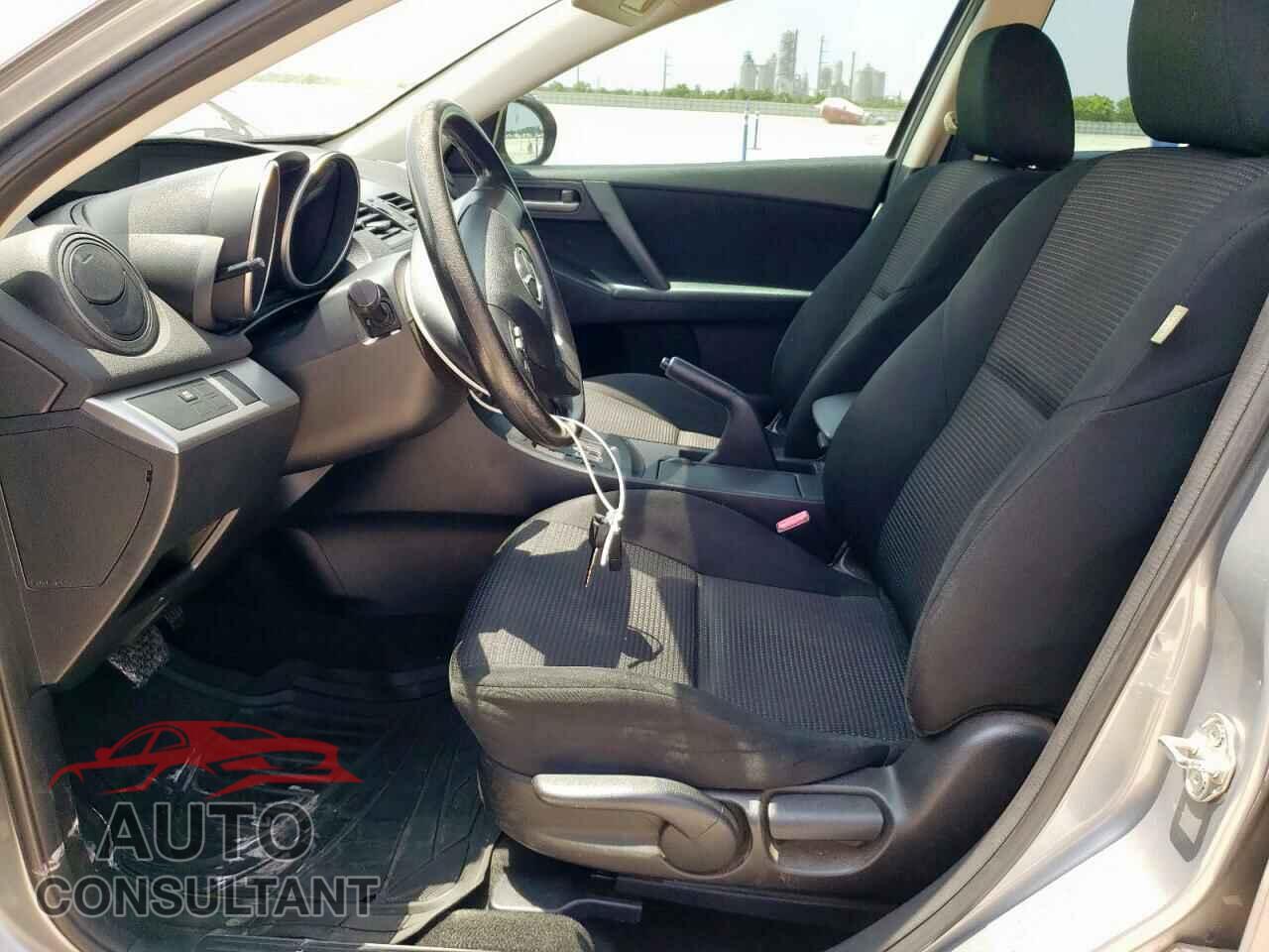 MAZDA 3 2013 - JM1BL1TF5D1740651