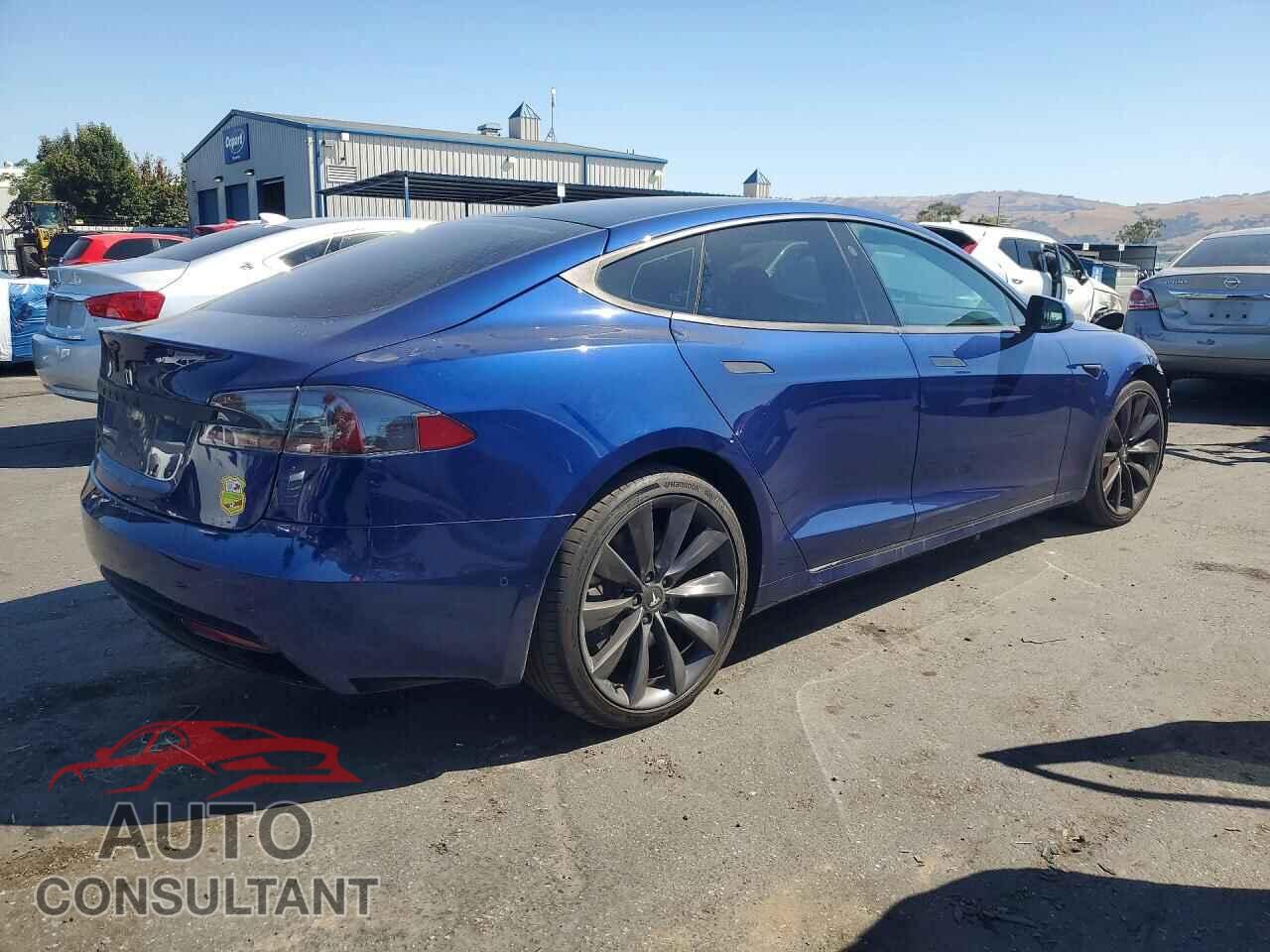 TESLA MODEL S 2017 - 5YJSA1E17HF217247