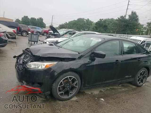 FORD FOCUS 2017 - 1FADP3E22HL327637
