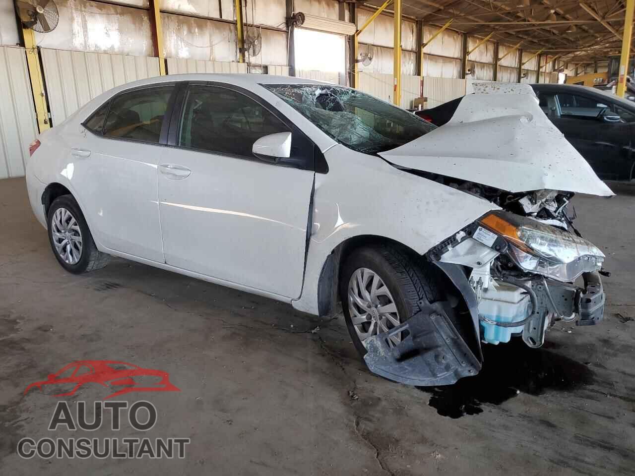 TOYOTA COROLLA 2018 - 5YFBURHE6JP825419