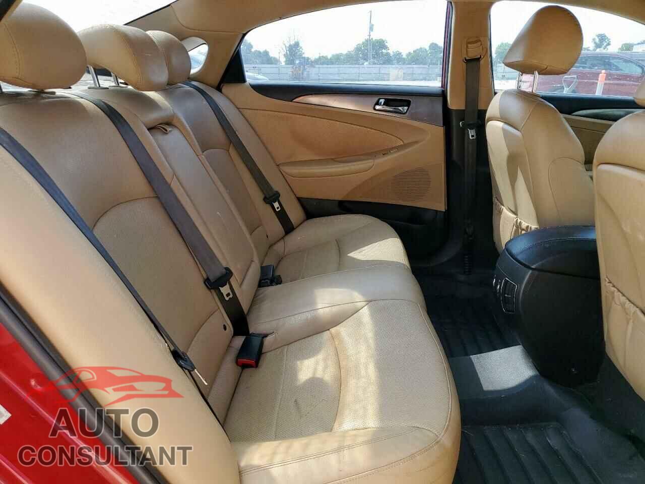 HYUNDAI SONATA 2012 - KMHEC4A43CA035793