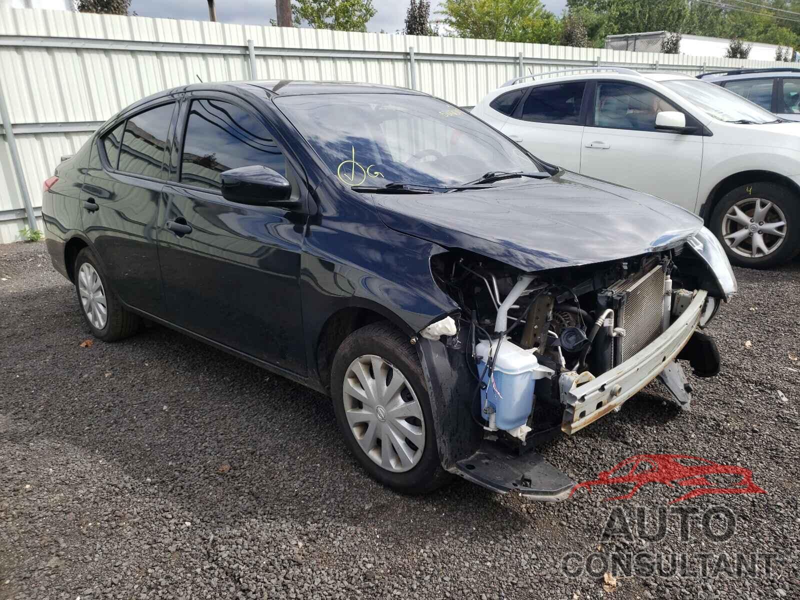 NISSAN VERSA 2018 - 3N1CN7AP5JL885838