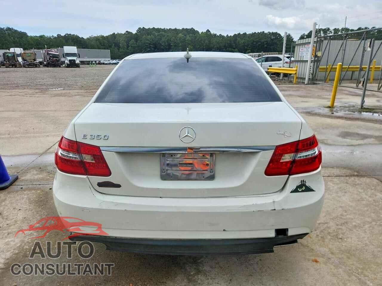MERCEDES-BENZ E-CLASS 2012 - WDDHF5KB2CA555596