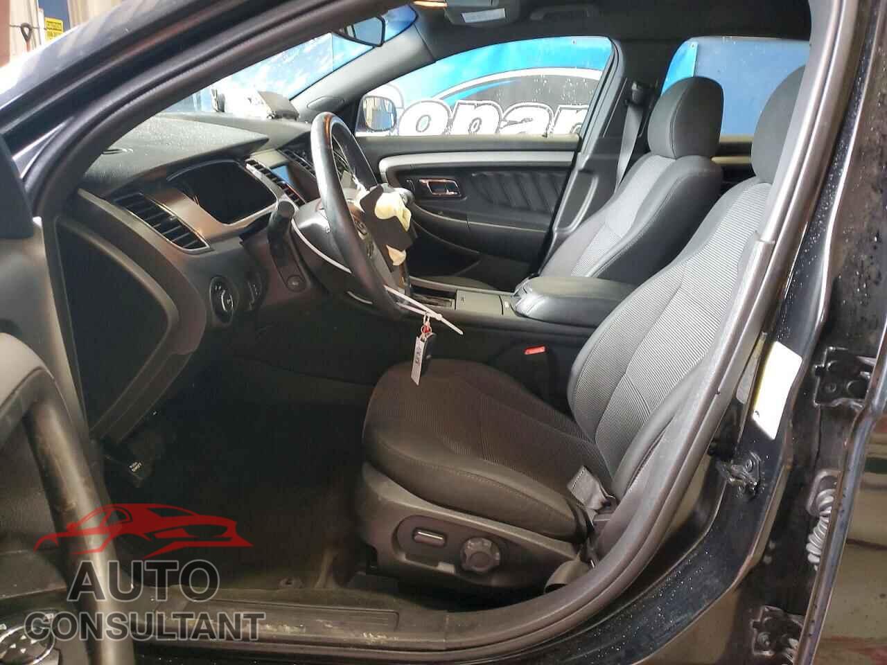 FORD TAURUS 2015 - 1FAHP2E87FG181452