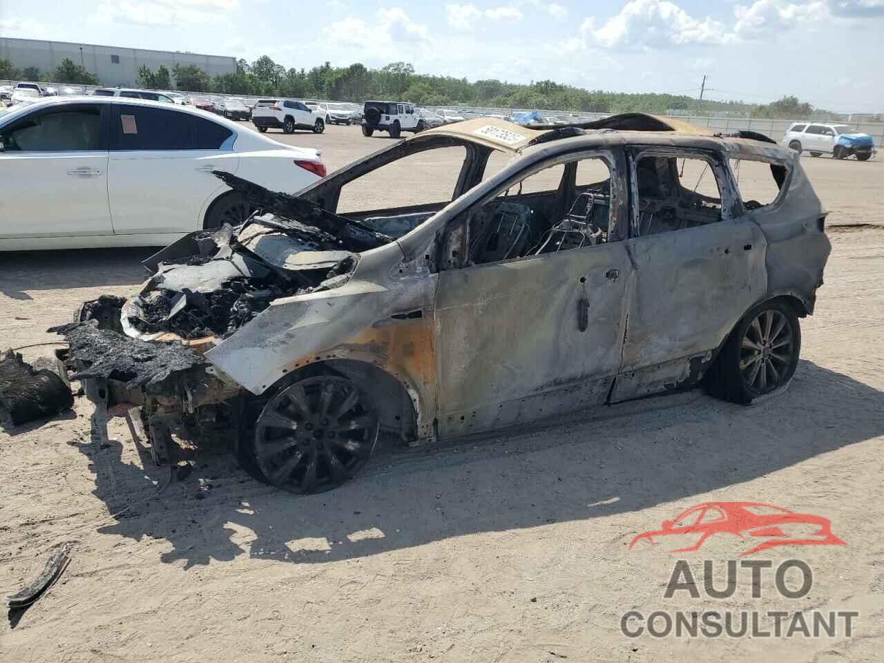 FORD ESCAPE 2017 - 1FMCU0JD8HUC07979