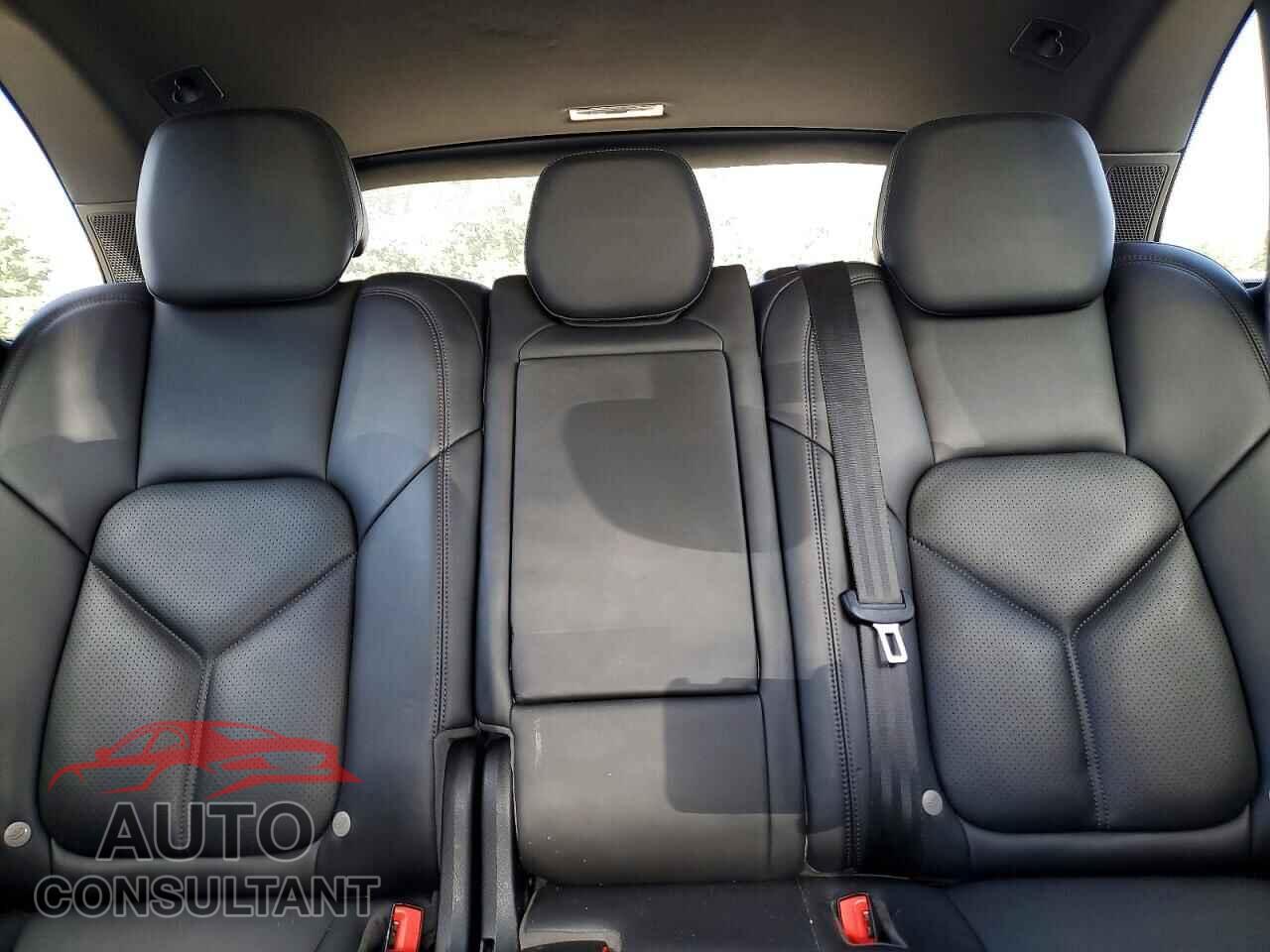 PORSCHE CAYENNE 2016 - WP1AE2A21GLA17348