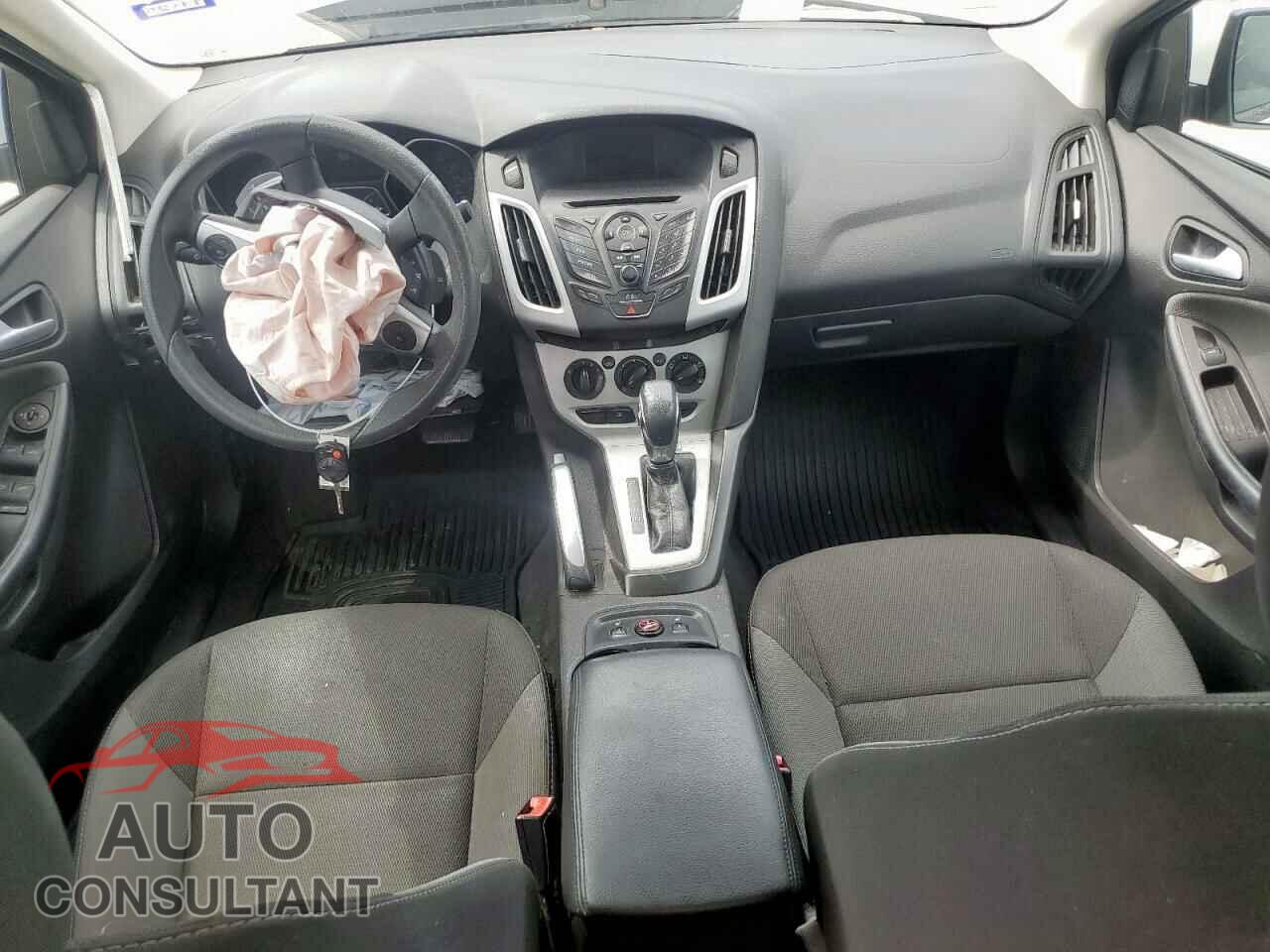 FORD FOCUS 2013 - 1FADP3F2XDL250797