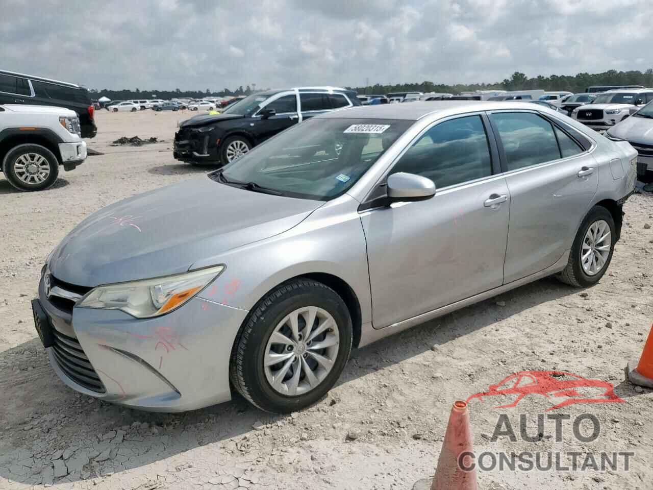 TOYOTA CAMRY 2015 - 4T4BF1FKXFR470657