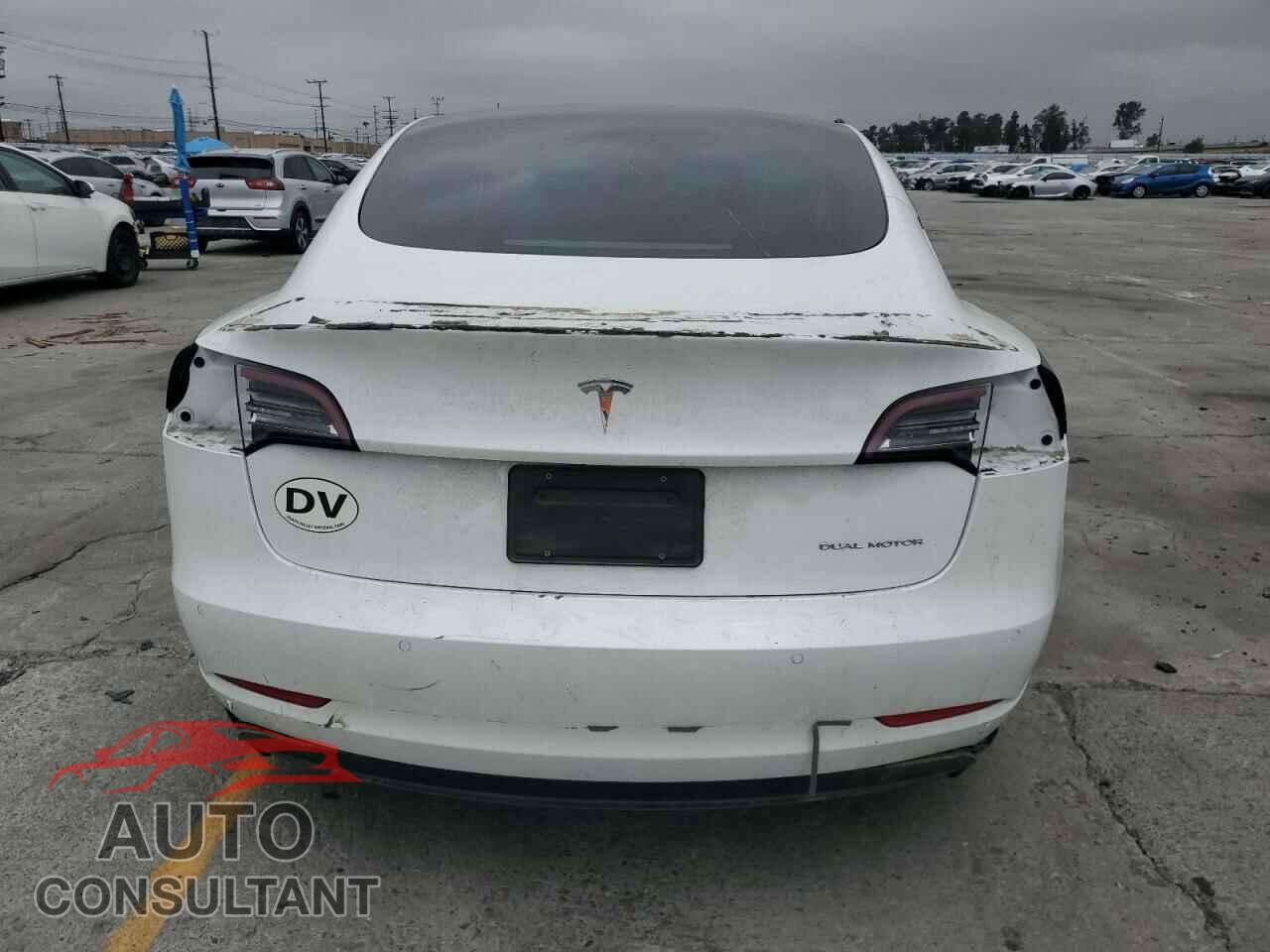 TESLA MODEL 3 2022 - 5YJ3E1EB2NF152059