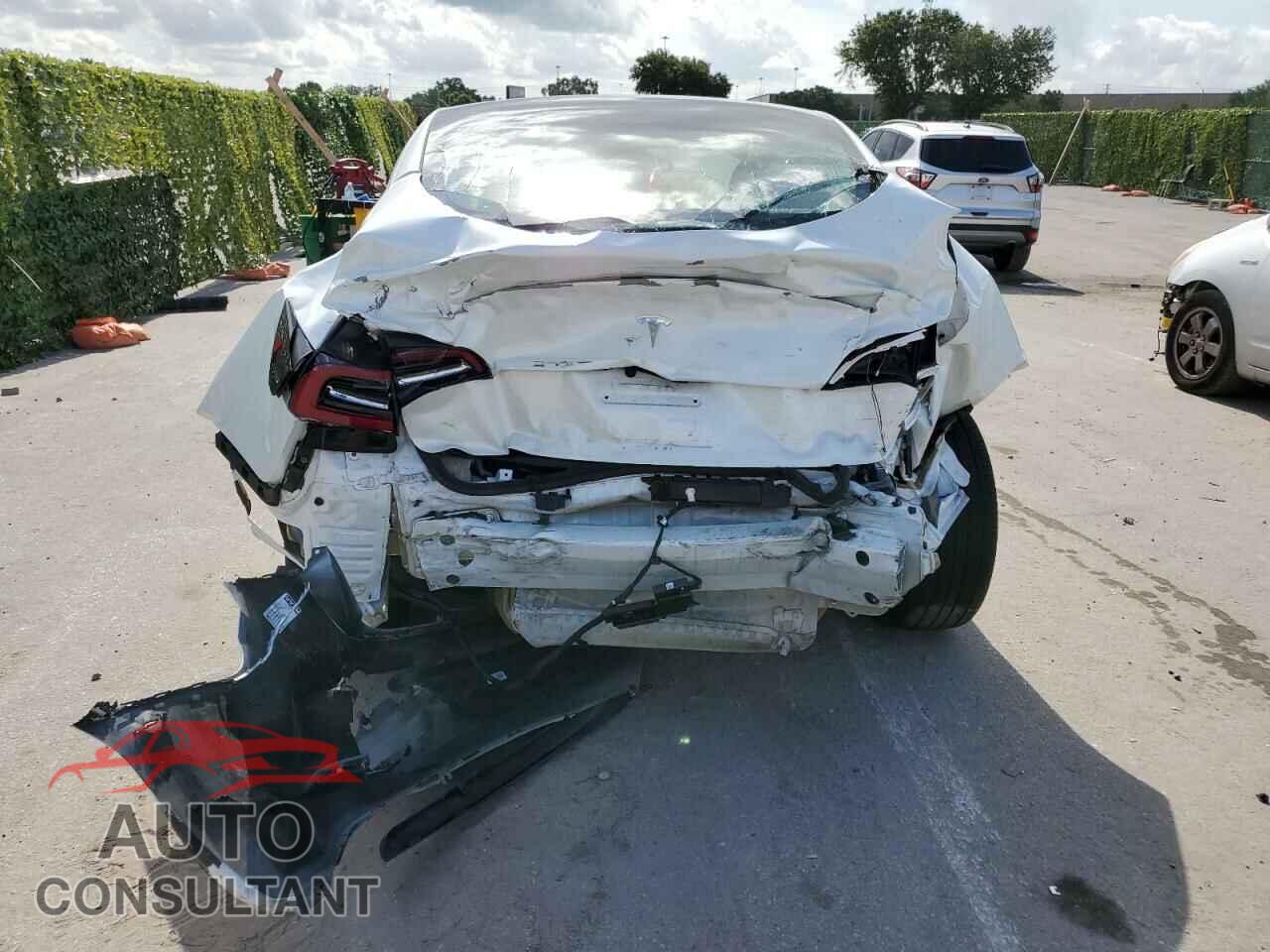 TESLA MODEL 3 2023 - 5YJ3E1EA3PF450615