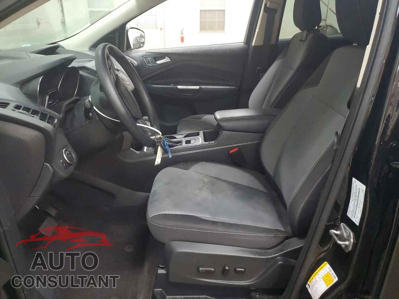 FORD ESCAPE 2018 - 1FMCU9GDXJUB41453