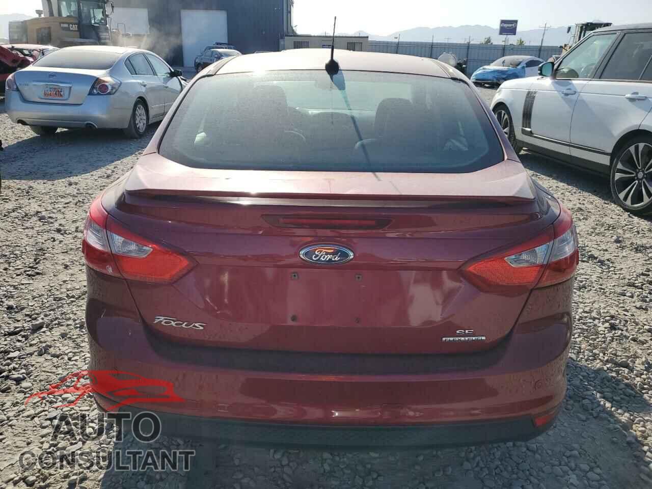 FORD FOCUS 2014 - 1FADP3F28EL131129