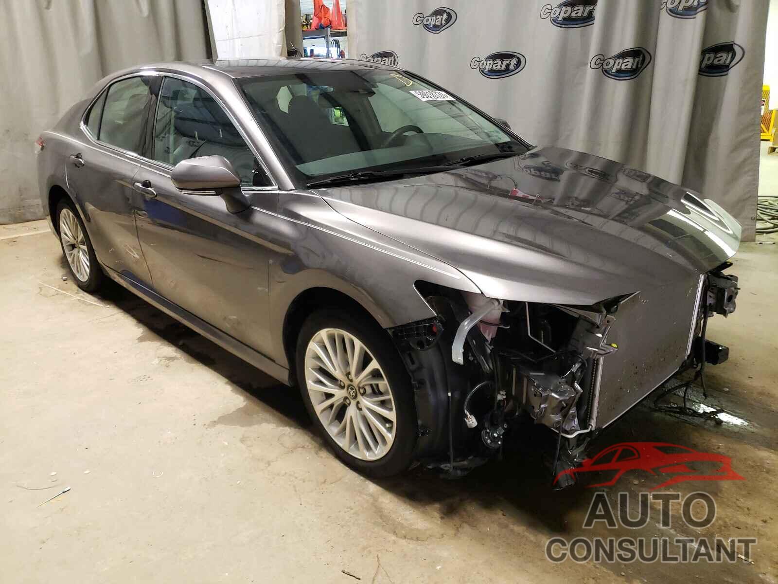 TOYOTA CAMRY 2019 - 4T1B11HK2KU741548