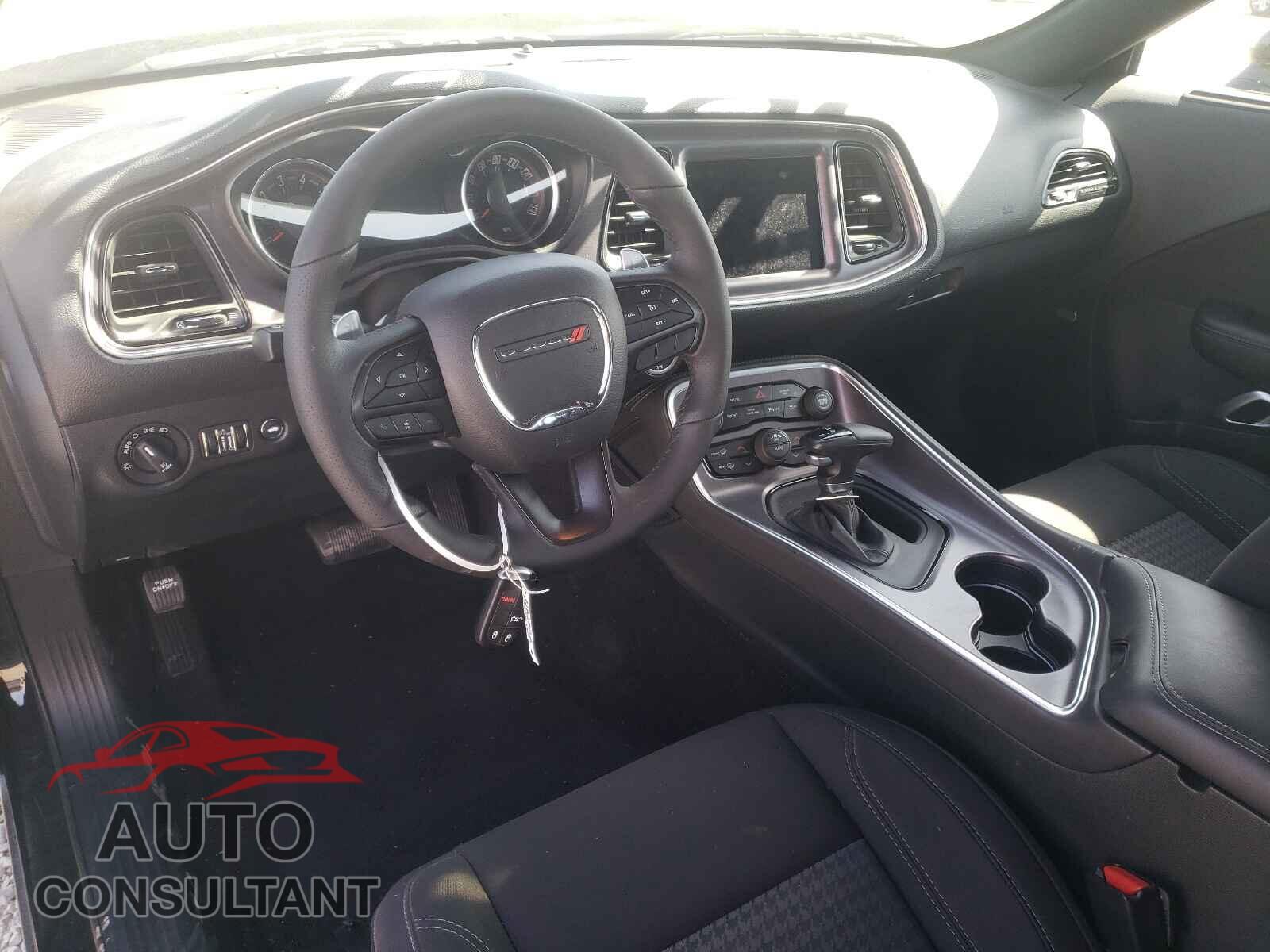 DODGE CHALLENGER 2018 - 2C3CDZBT8JH228357