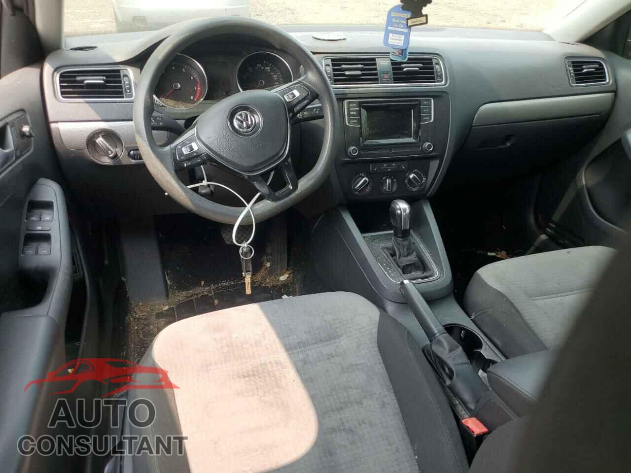 VOLKSWAGEN JETTA 2017 - 3VW2B7AJ8HM366202