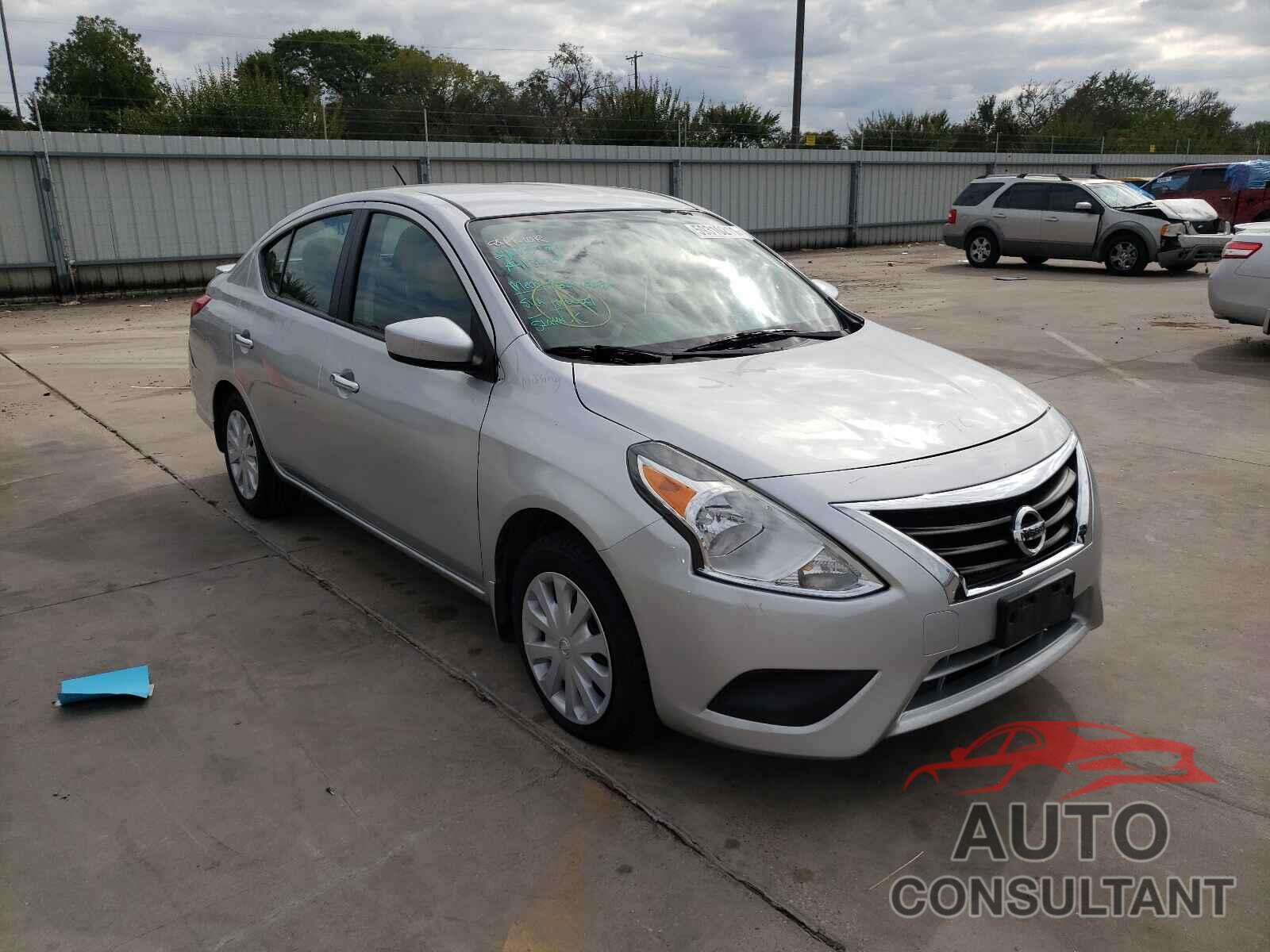 NISSAN VERSA 2017 - 3N1CN7AP8HL821691