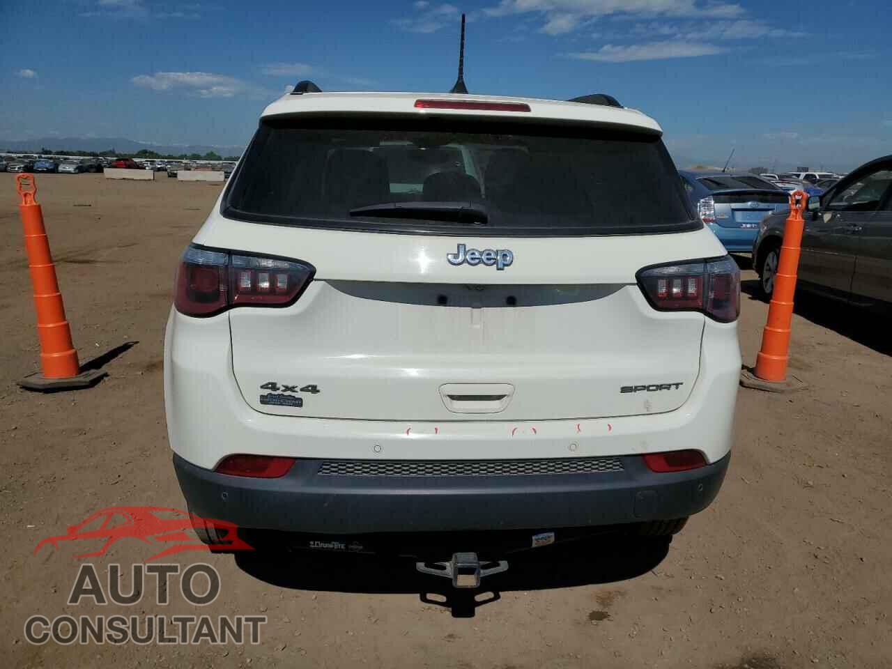 JEEP COMPASS 2017 - 3C4NJDAB3HT667346