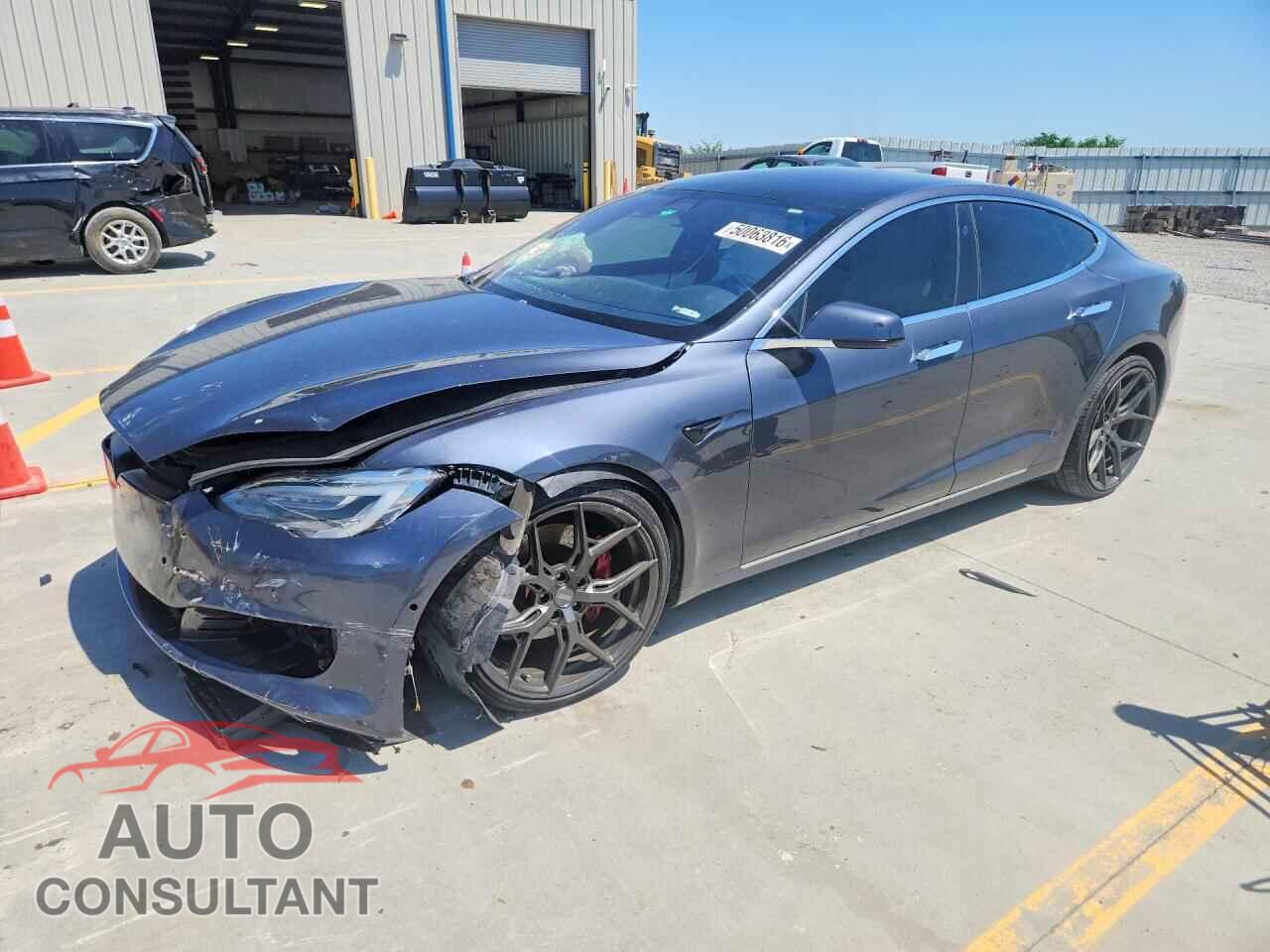 TESLA MODEL S 2017 - 5YJSA1E17HF184590