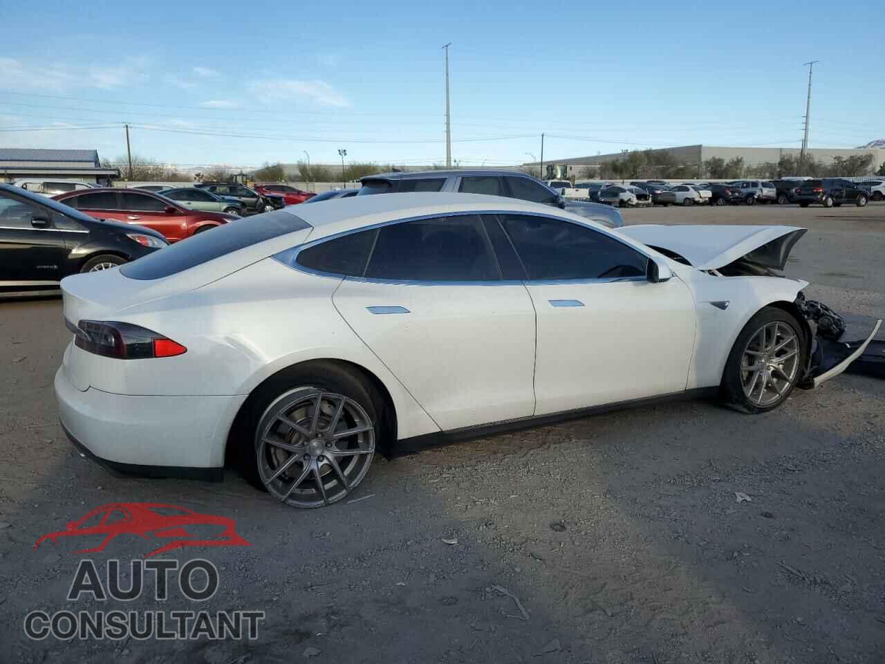 TESLA MODEL S 2013 - 5YJSA1CG0DFP03870