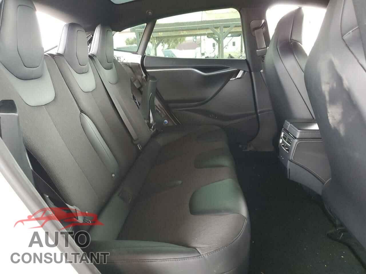 TESLA MODEL S 2017 - 5YJSA1E17HF208645