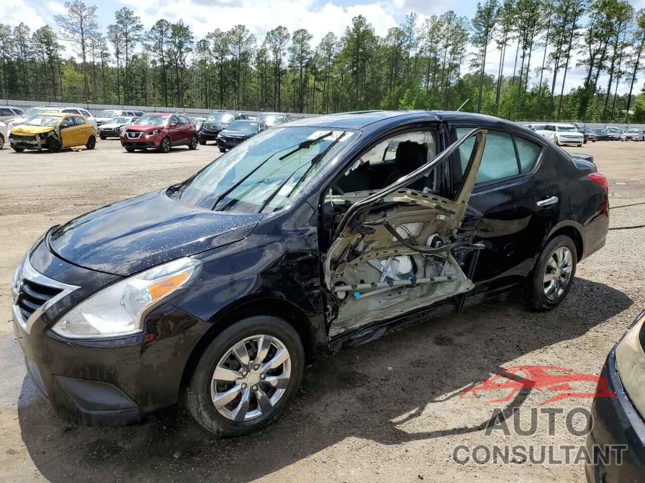 NISSAN VERSA 2018 - 3N1CN7AP4JL815232