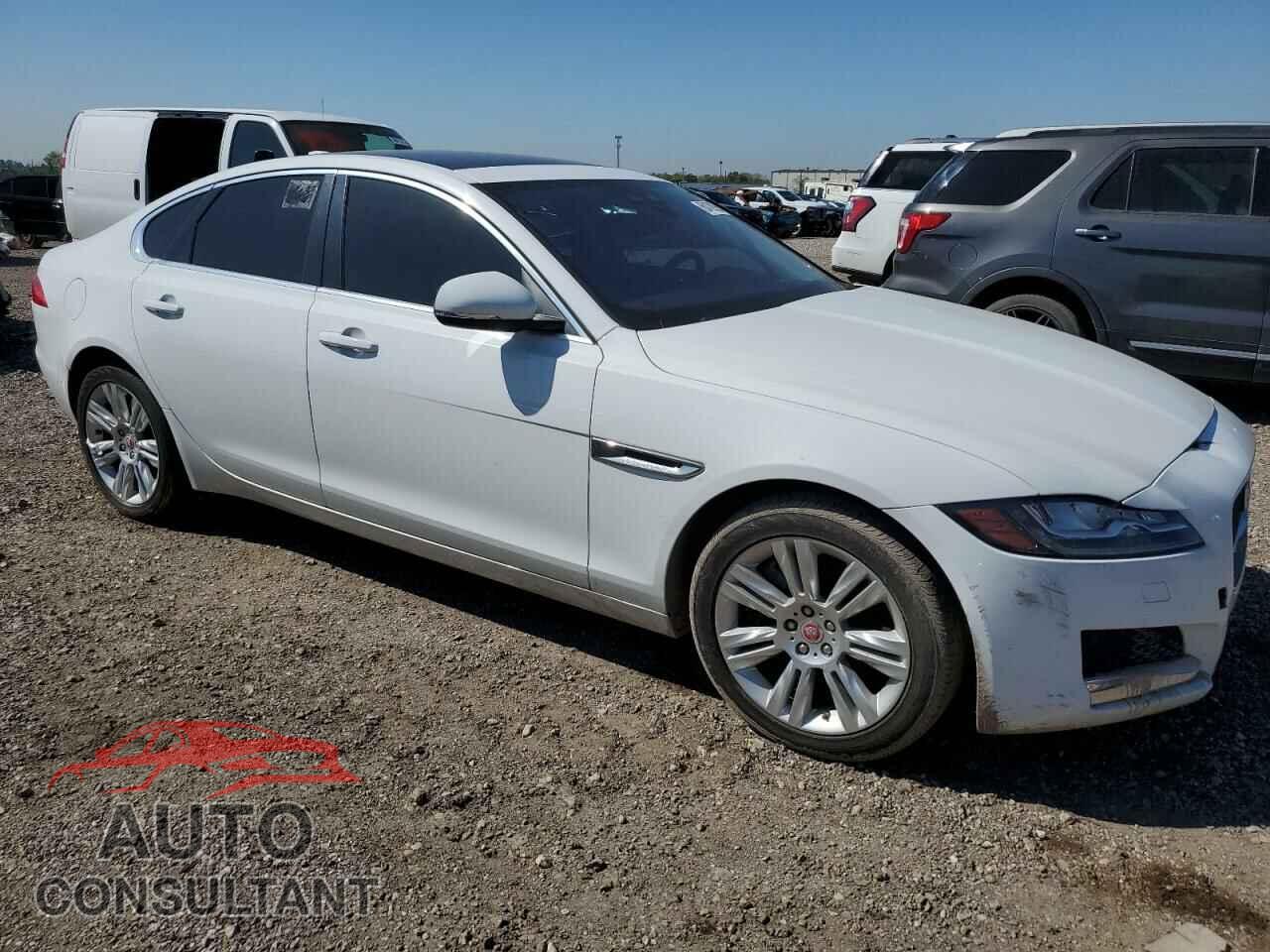 JAGUAR XF 2018 - SAJBD4EV3JCY57424