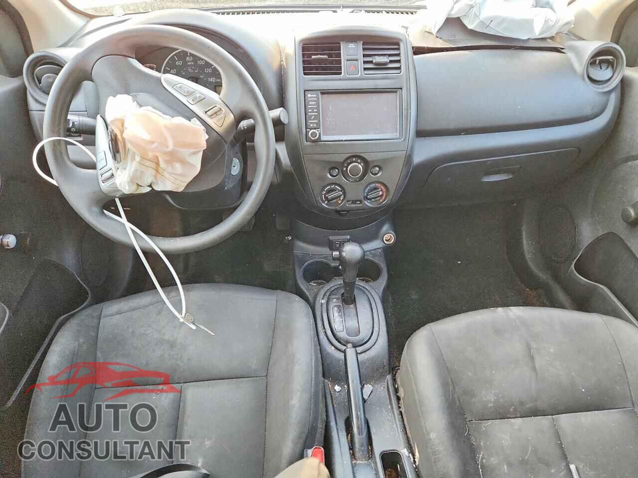 NISSAN VERSA 2019 - 3N1CN7AP3KL809455