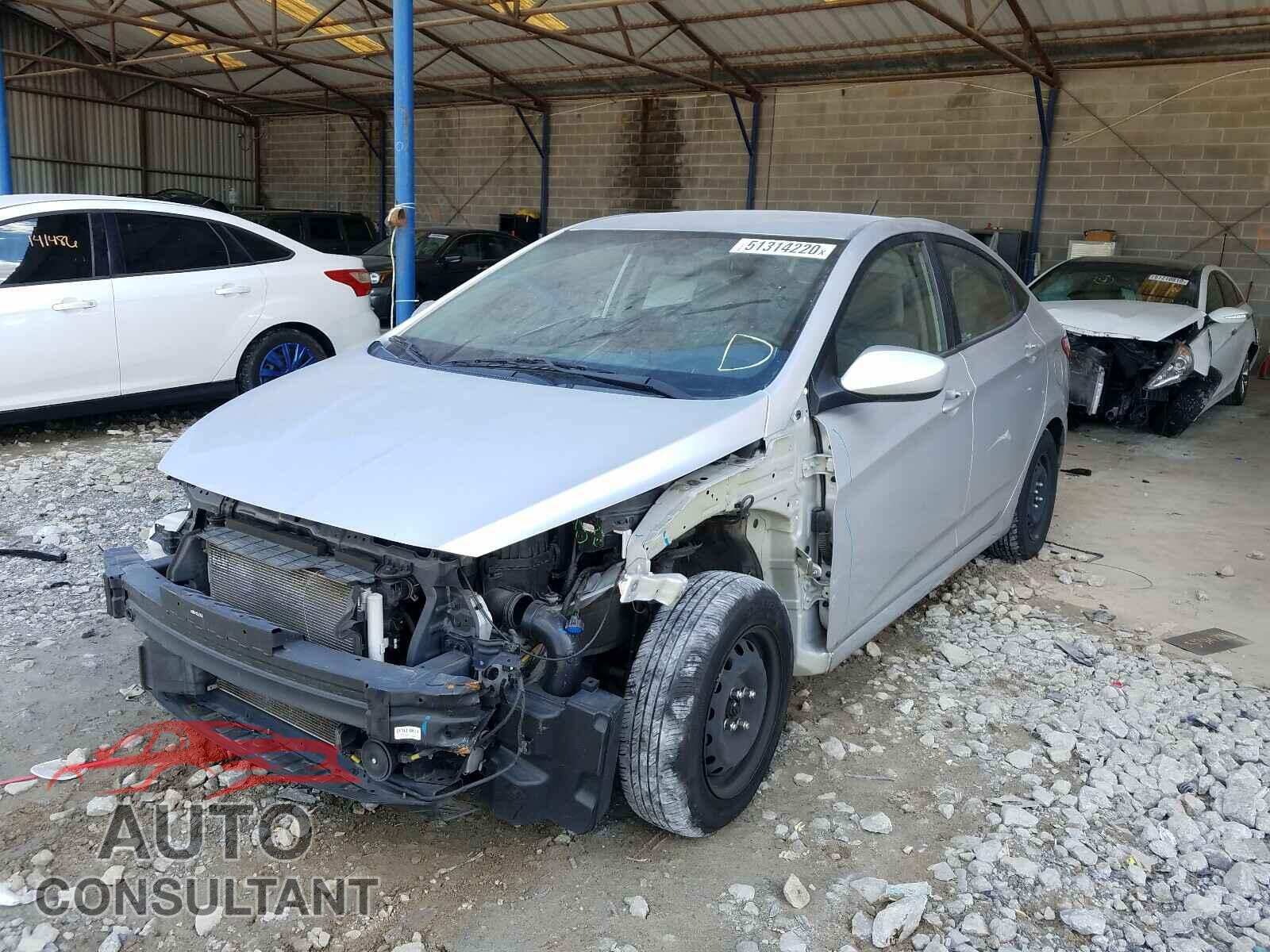 HYUNDAI ACCENT 2016 - KMHCT4AE8GU090583
