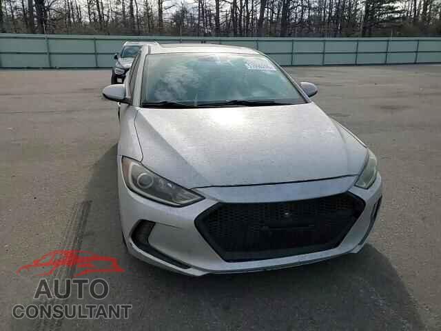 HYUNDAI ELANTRA 2018 - 5NPD84LF4JH257488