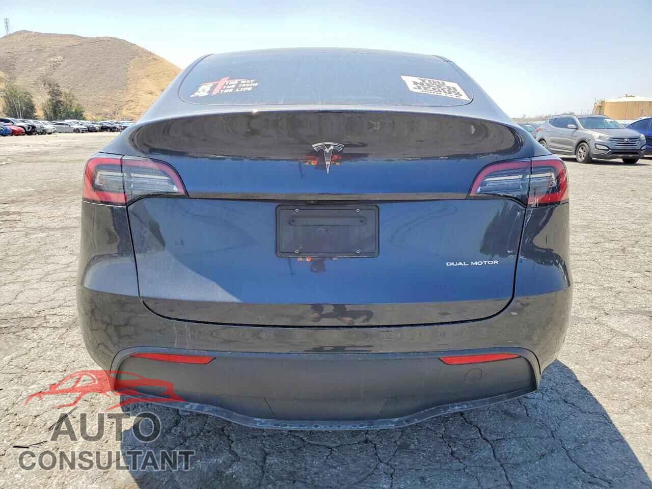TESLA MODEL Y 2024 - 7SAYGDEE2RF089727