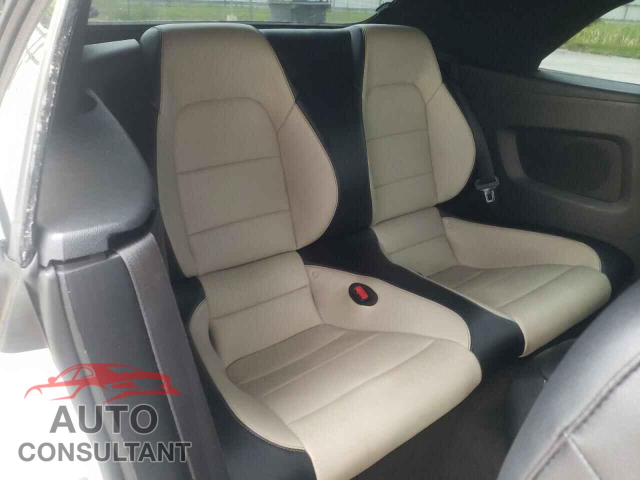 FORD MUSTANG 2017 - 1FATP8UH3H5241188