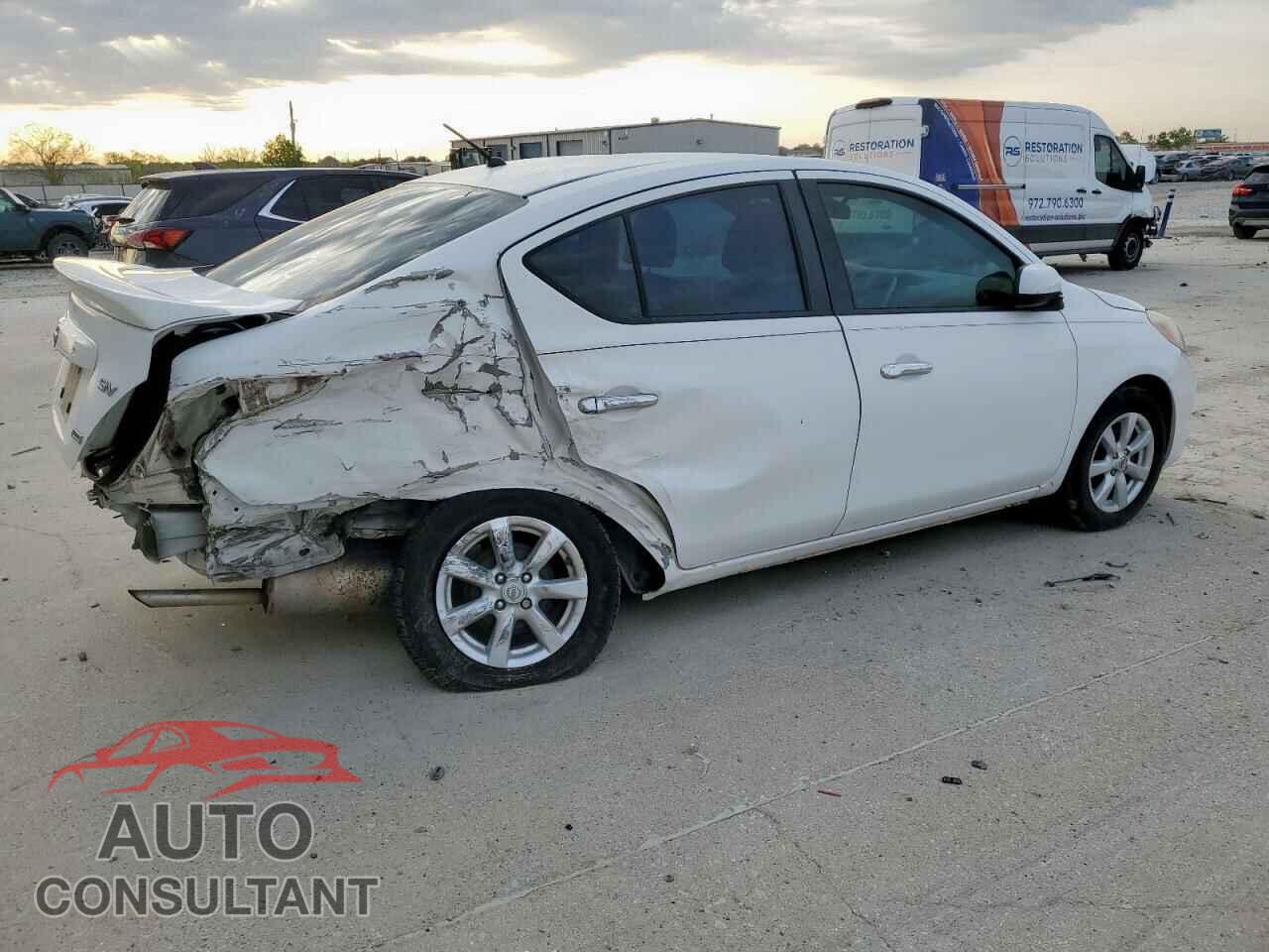 NISSAN VERSA 2014 - 3N1CN7AP1EL843575