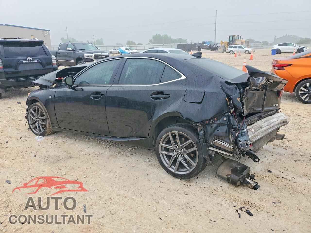 LEXUS IS 2015 - JTHBF1D27F5071165