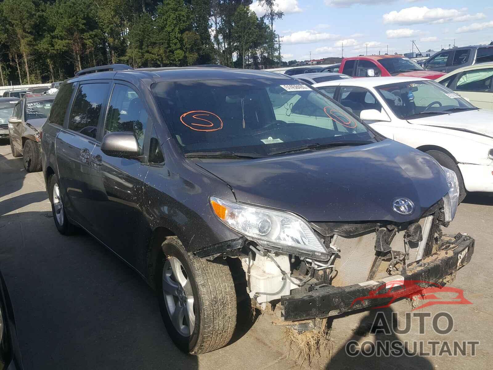 TOYOTA SIENNA 2017 - 5TDKZ3DC6HS785802