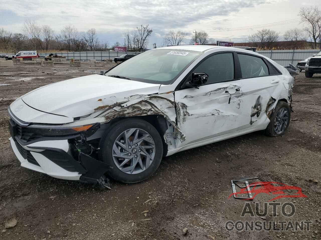 HYUNDAI ELANTRA 2024 - KMHLM4DG7RU642507