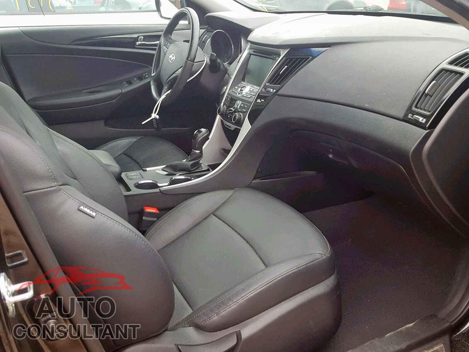 HYUNDAI SONATA 2013 - 5NPEC4AC3DH612103