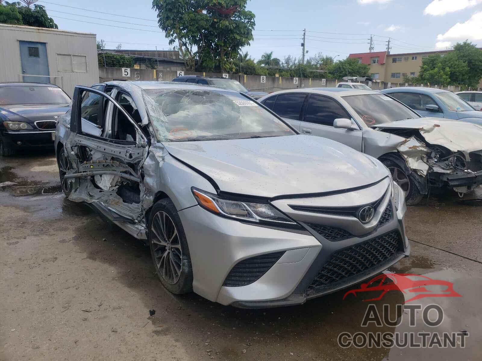 TOYOTA CAMRY 2018 - JTNB11HK8J3050254