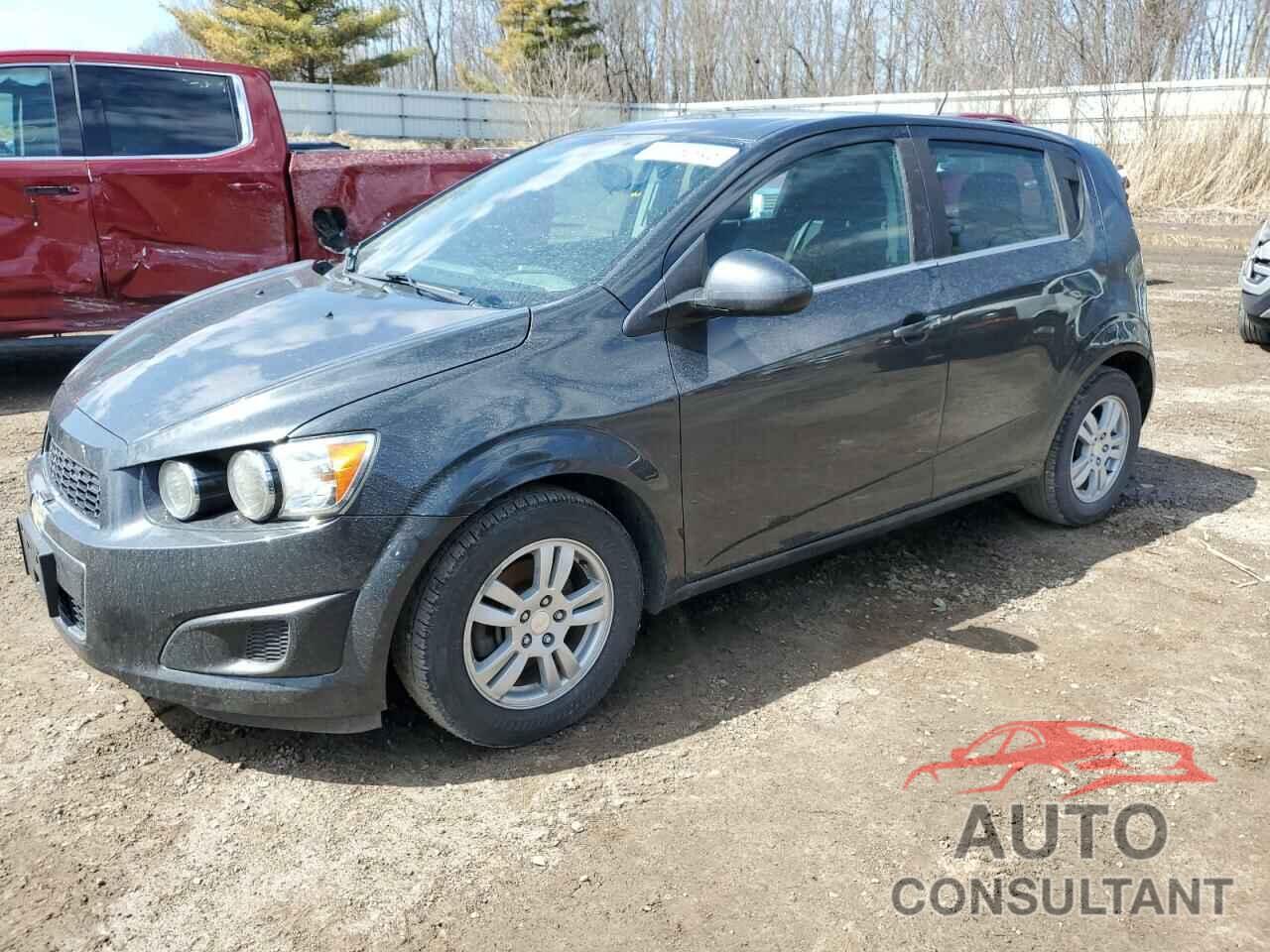 CHEVROLET SONIC 2014 - 1G1JC6SB2E4111011