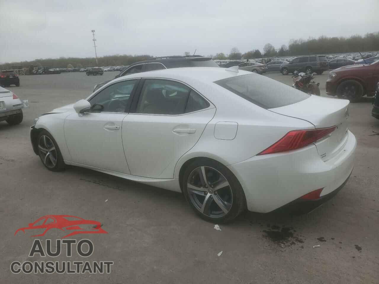 LEXUS IS 2018 - JTHC81D29J5030284