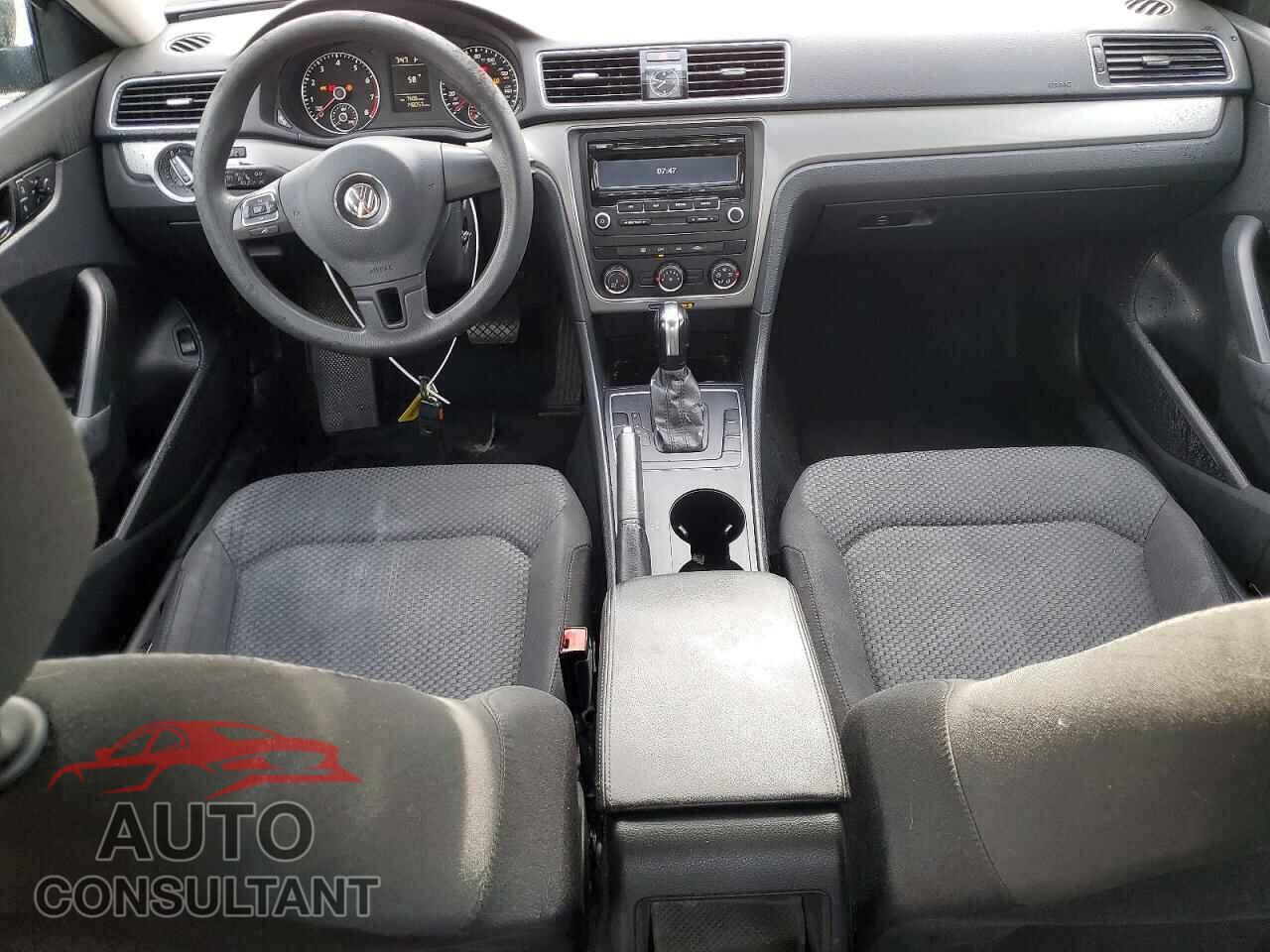 VOLKSWAGEN PASSAT 2013 - 1VWAP7A35DC071715