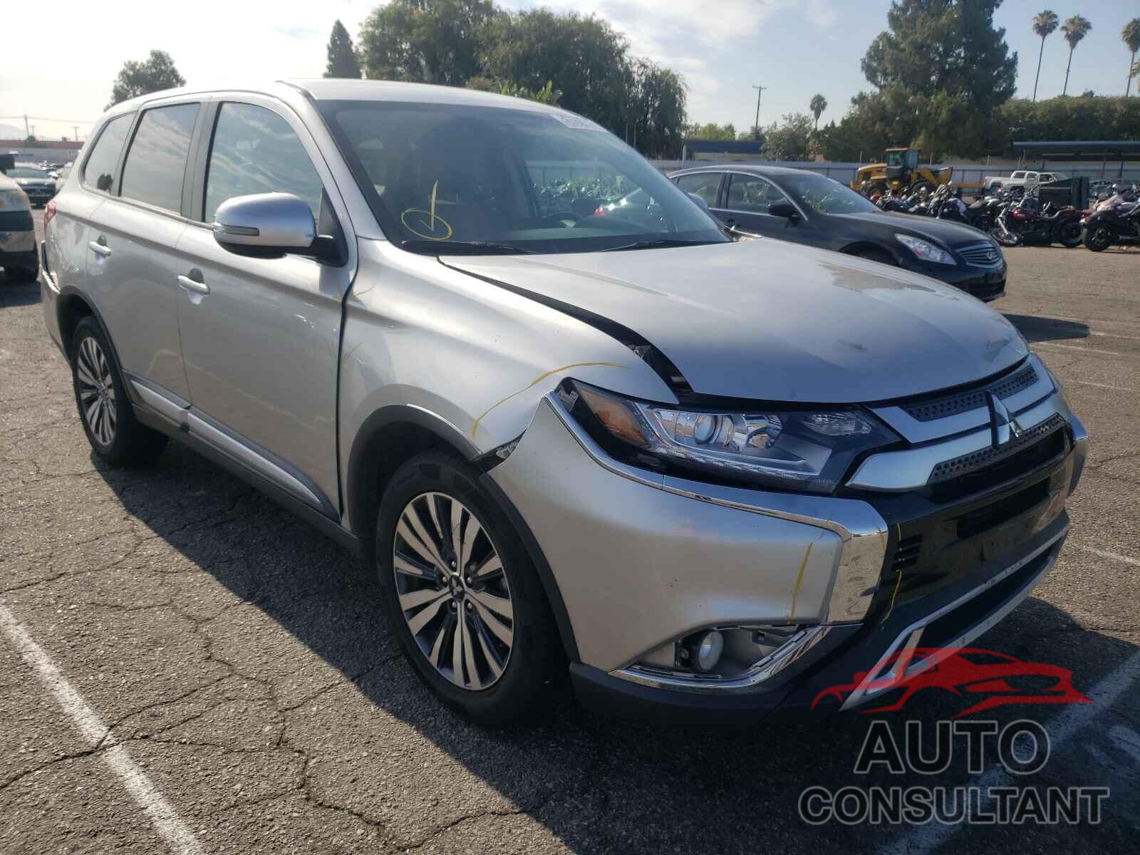 MITSUBISHI OUTLANDER 2019 - JA4AD3A35KZ028114