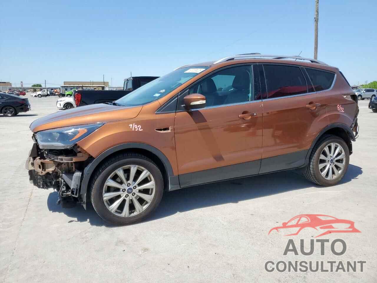 FORD ESCAPE 2017 - 1FMCU0JD3HUA31410