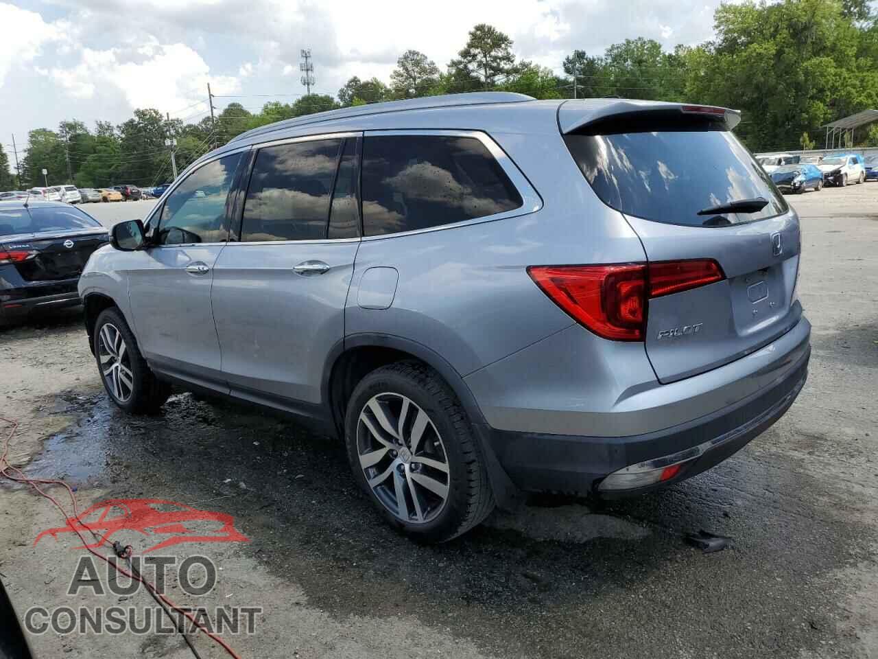 HONDA PILOT 2017 - 5FNYF5H94HB020637