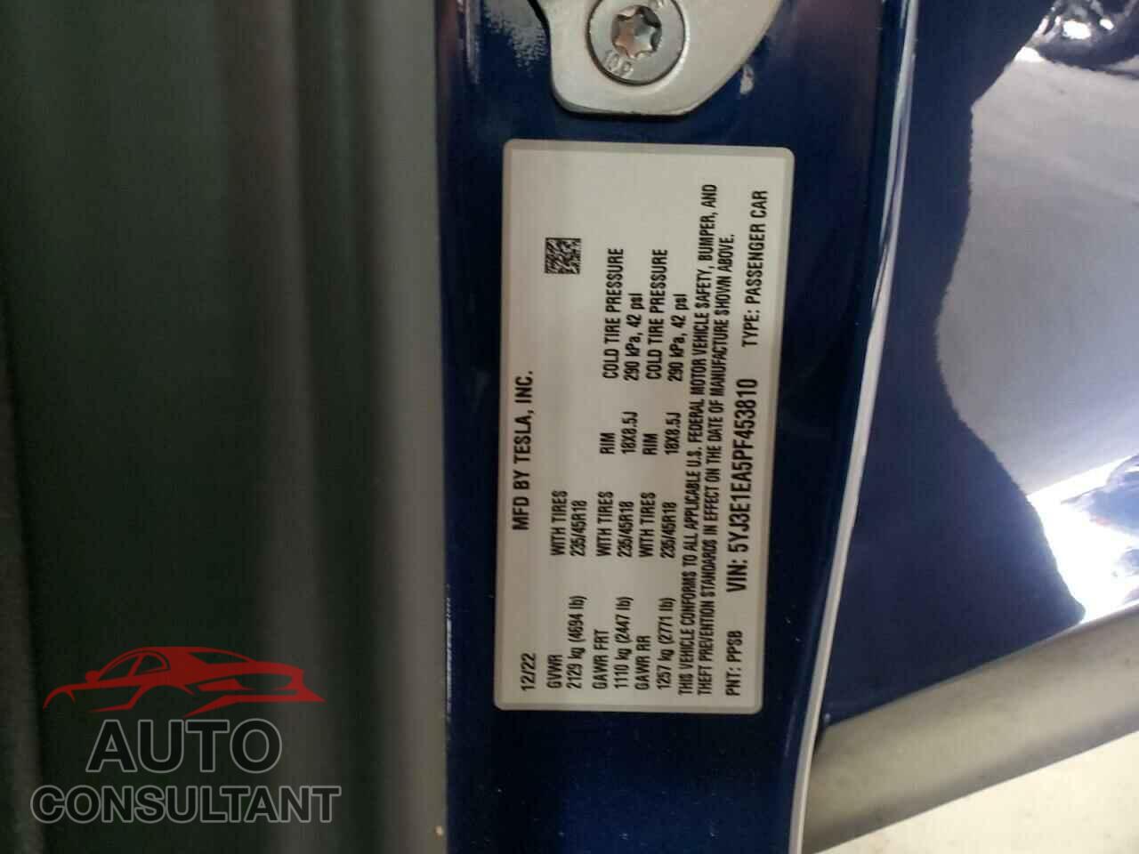 TESLA MODEL 3 2023 - 5YJ3E1EA5PF453810